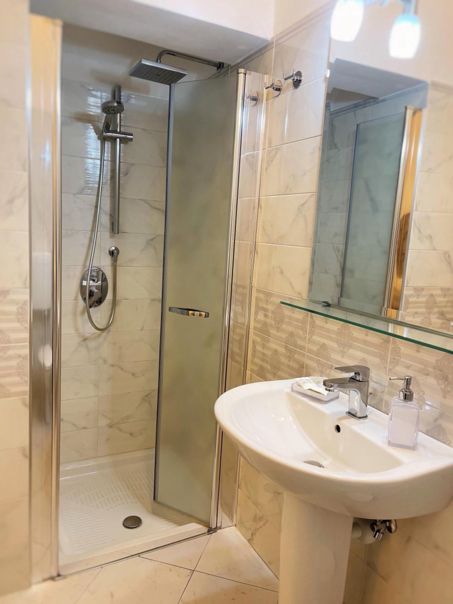 B&B Evelyne Таормина Экстерьер фото
