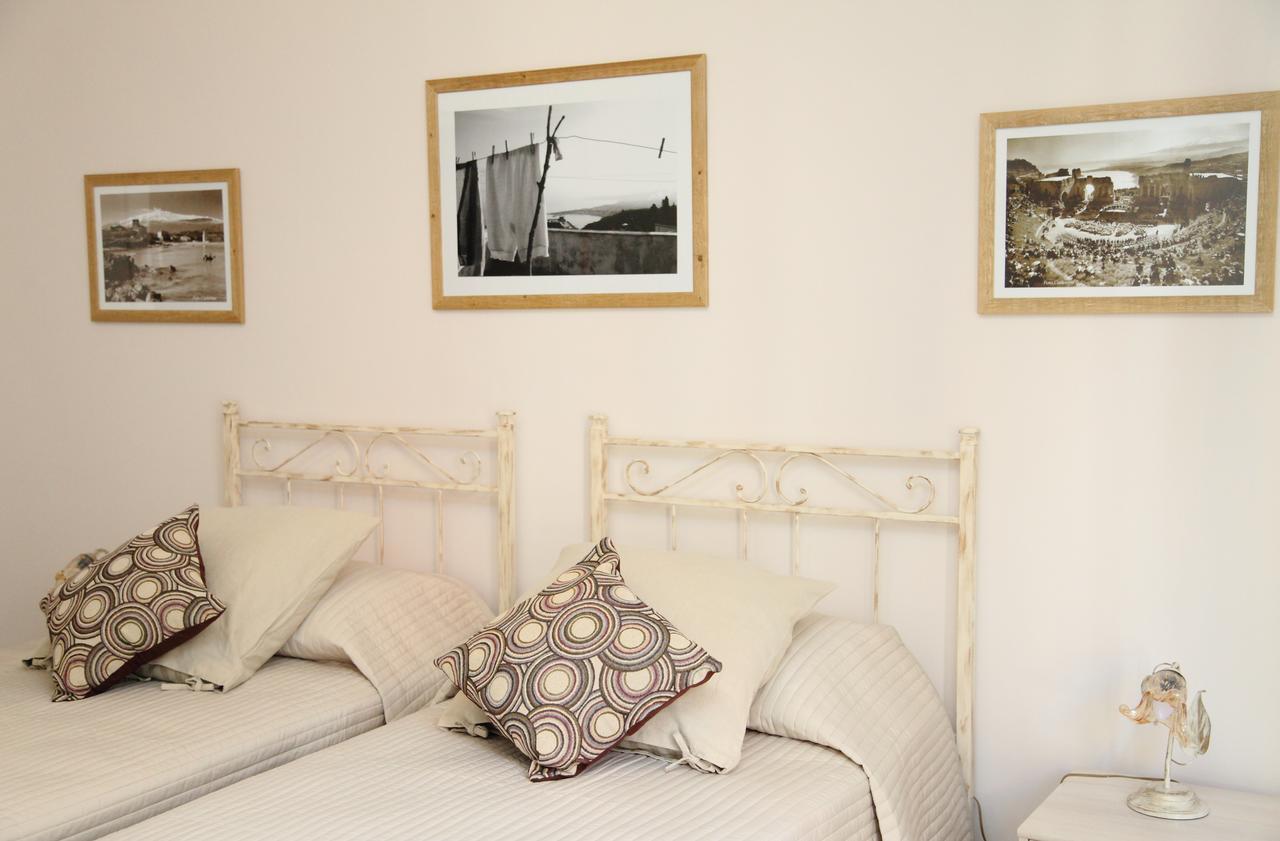 B&B Evelyne Таормина Экстерьер фото